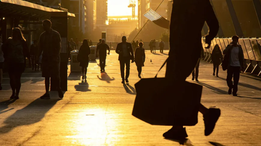 “Noctourism” Is the New Travel Trend Taking Over 2025